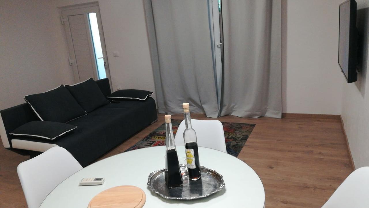 Centar Guest House Makarska Exterior photo